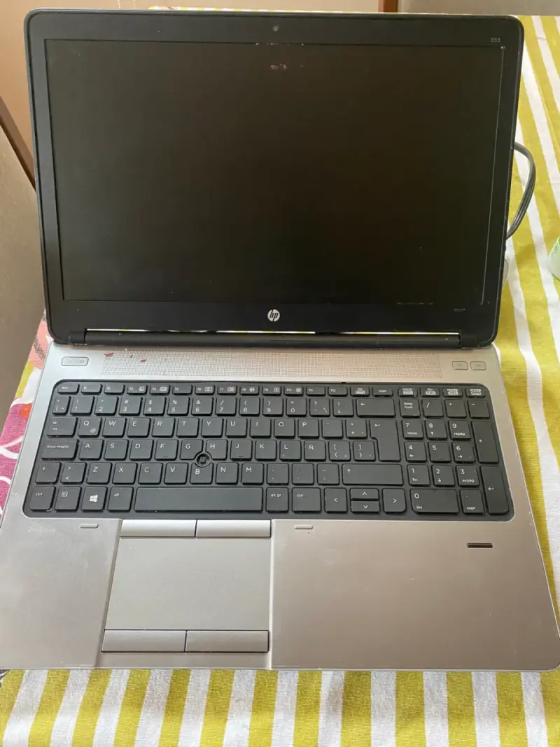 Laptop HP en mal estado - 2