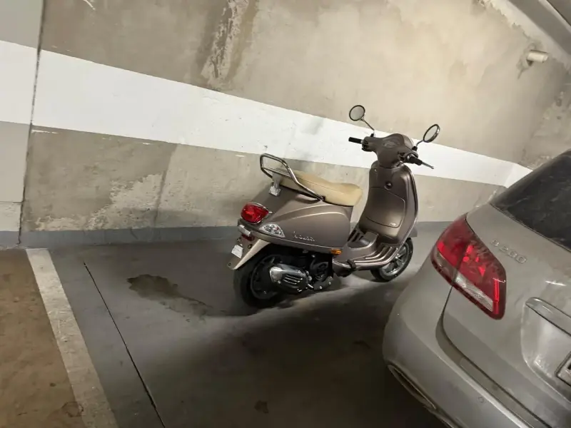 Vespa color 2025 nueva sin uso - 4