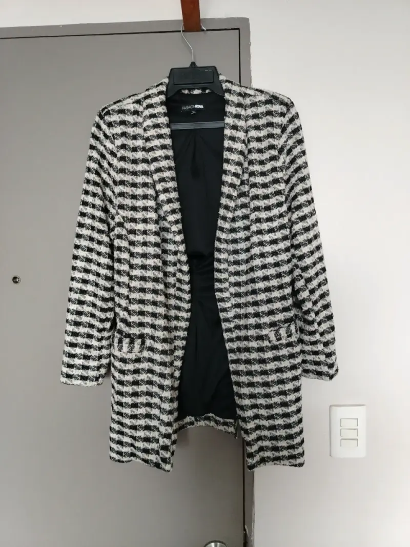 Blazer de lana a cuadros Fashion Nova - 1