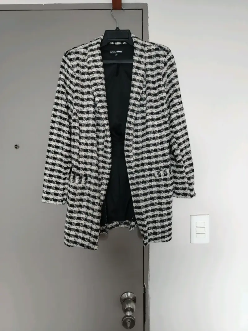 Blazer de lana a cuadros Fashion Nova - 3