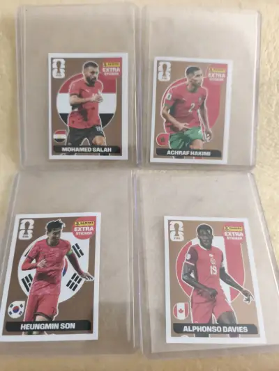 Set de láminas Panini FIFA Vinícius Júnior y Luis Díaz - miniatura 2