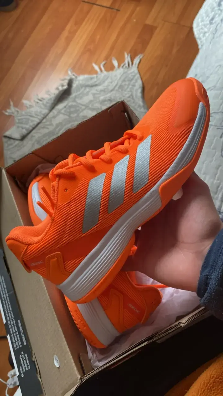 Zapatillas Adidas Ubersonic - 2