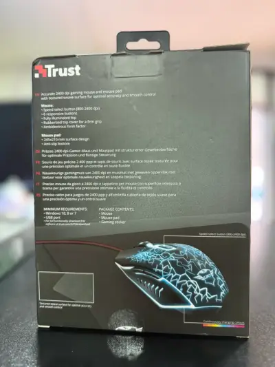 Mouse y alfombrilla gaming Trust Izza con luces LED - miniatura 2