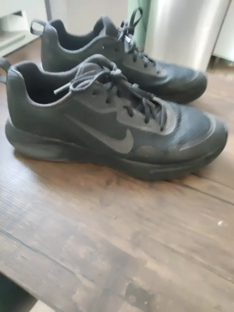 Zapatillas Nike talla 9, 27 cms - 1