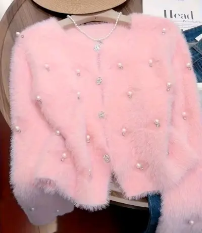 Cardigan de mujer rosa con perlas decorativas - miniatura 1