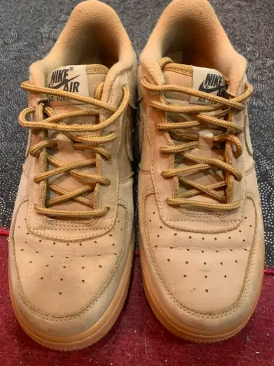 Zapatillas Nike Air Force 1 Beige - miniatura 4