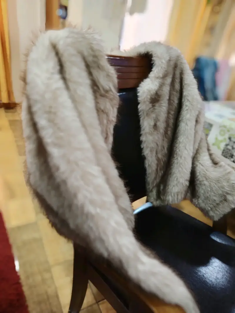 Chaqueta de piel sintética beige elegante - 4