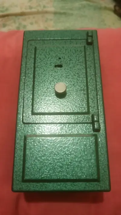 Caja fuerte metálica verde compacta - miniatura 2
