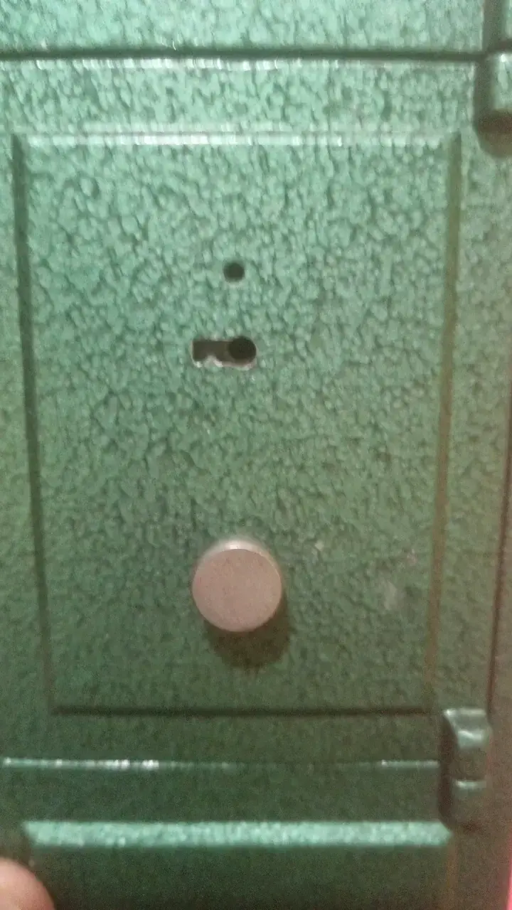 Caja fuerte metálica verde compacta - 3