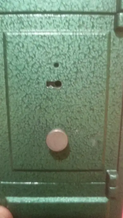 Caja fuerte metálica verde compacta - miniatura 3