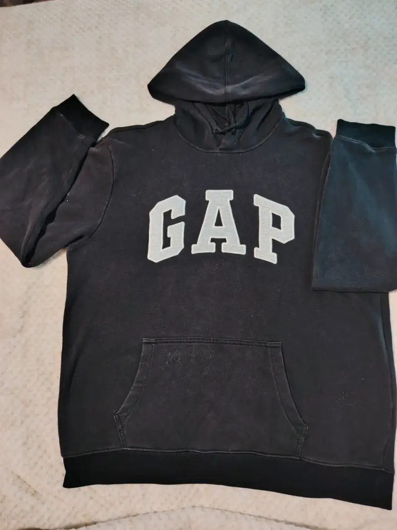 Polerón con capucha GAP negro unisex