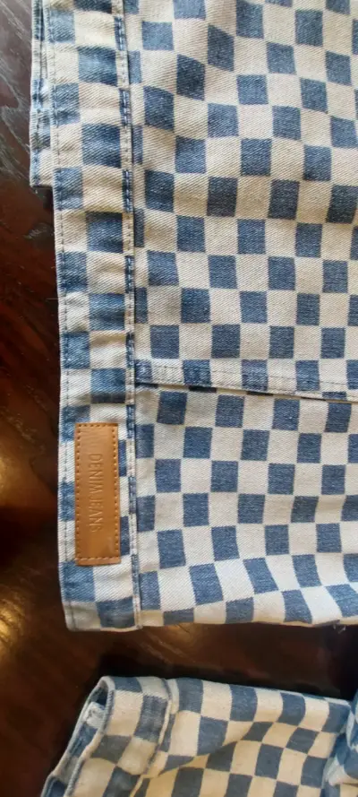 Chaqueta de mezclilla a cuadros azul y blanco - miniatura 5