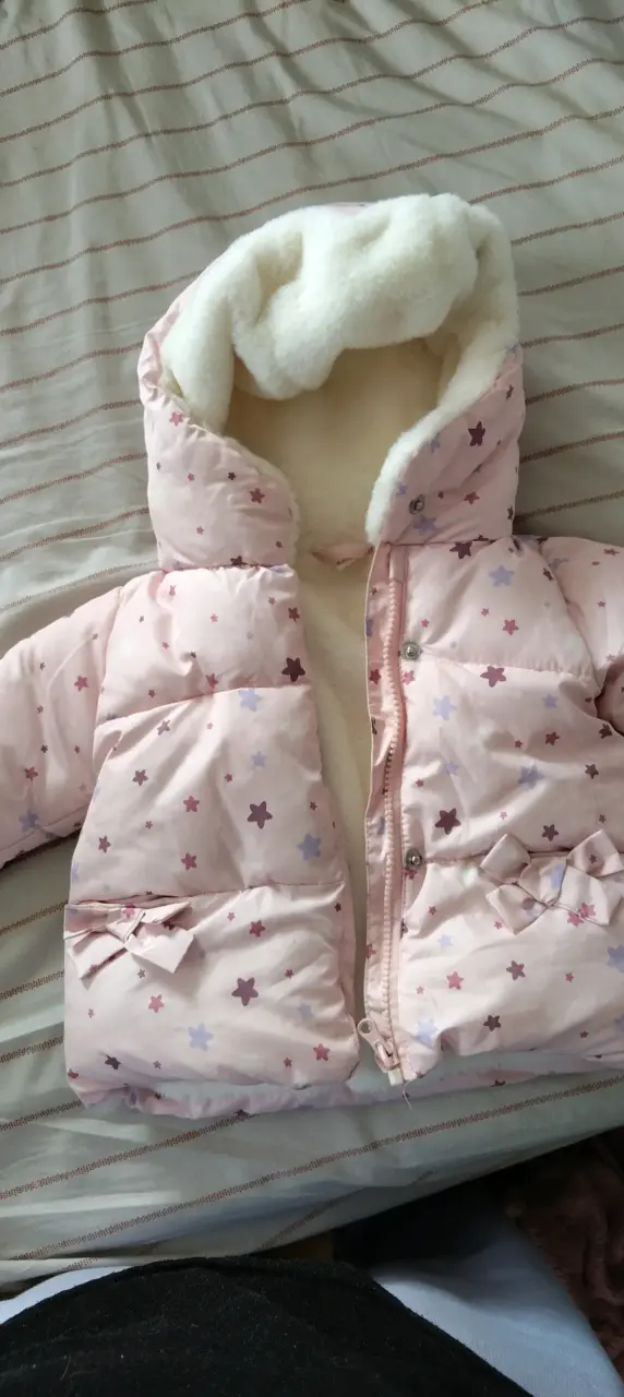 Chaqueta de invierno para niña con diseño de estrellas - 1