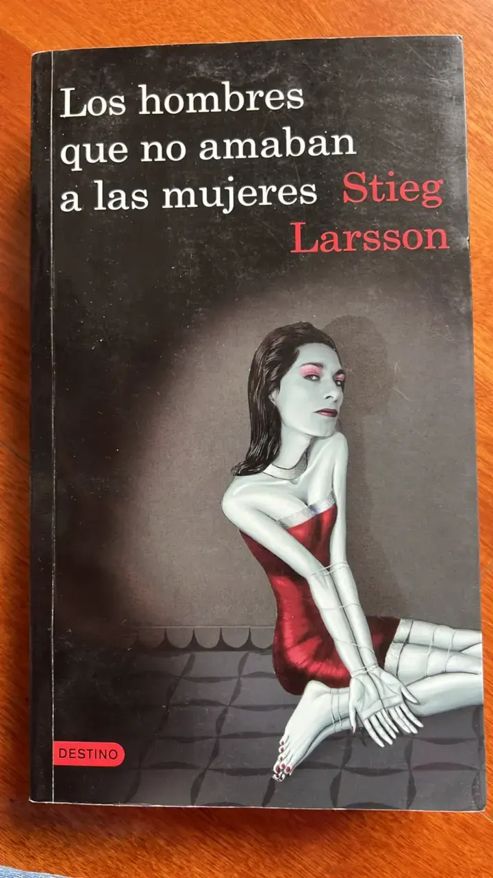Libro 'Los hombres que no amaban a las mujeres' de Stieg Larsson - 1