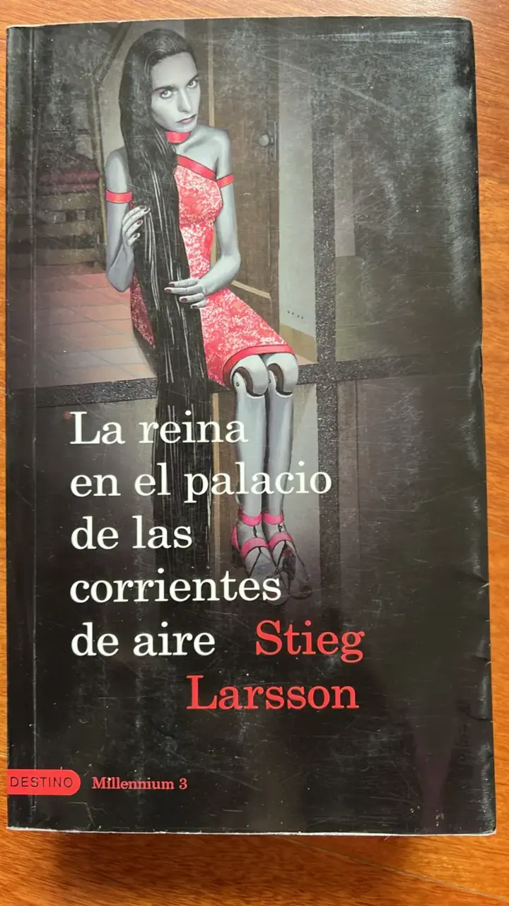 Libro 'La reina en el palacio de las corrientes de aire' de Stieg Larsson - 1