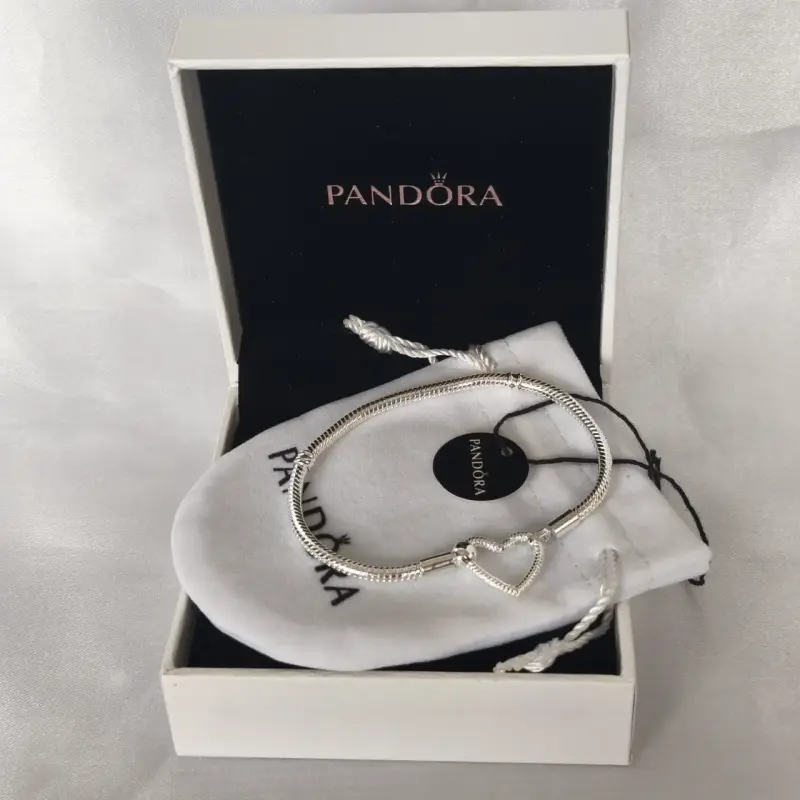 Pulsera de plata con dije de corazón Pandora - 3