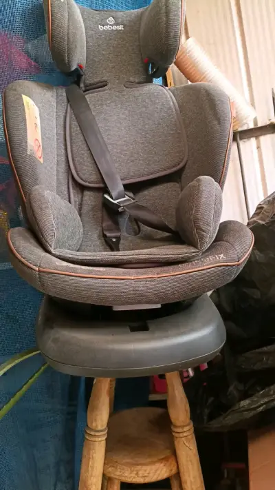 Silla de auto Bebesit gris para niños - miniatura 5