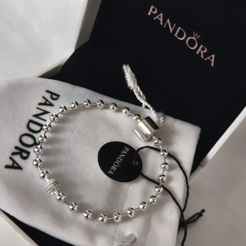 Pulsera de plata Pandora con cuentas brillantes - 1