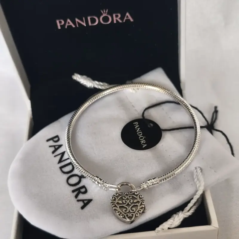 Pulsera Pandora de plata con candado de corazón - 2