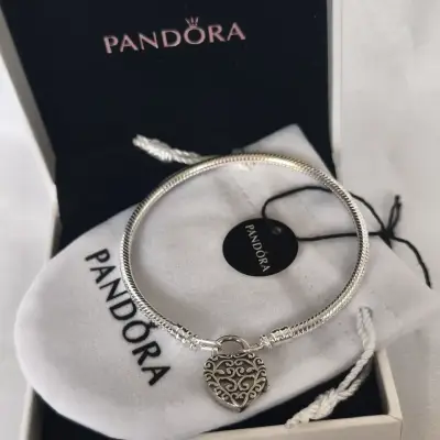 Pulsera Pandora de plata con candado de corazón - miniatura 2