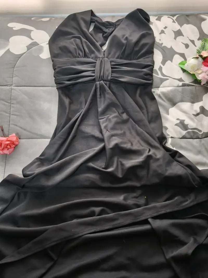 Vestido largo negro elegante para eventos - 2