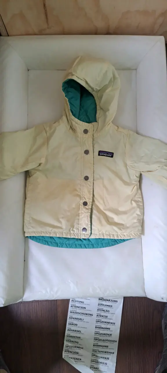 Chaqueta infantil Patagonia verde con capucha - 3