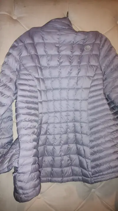Chaqueta acolchada gris Marmot para mujer - miniatura 5