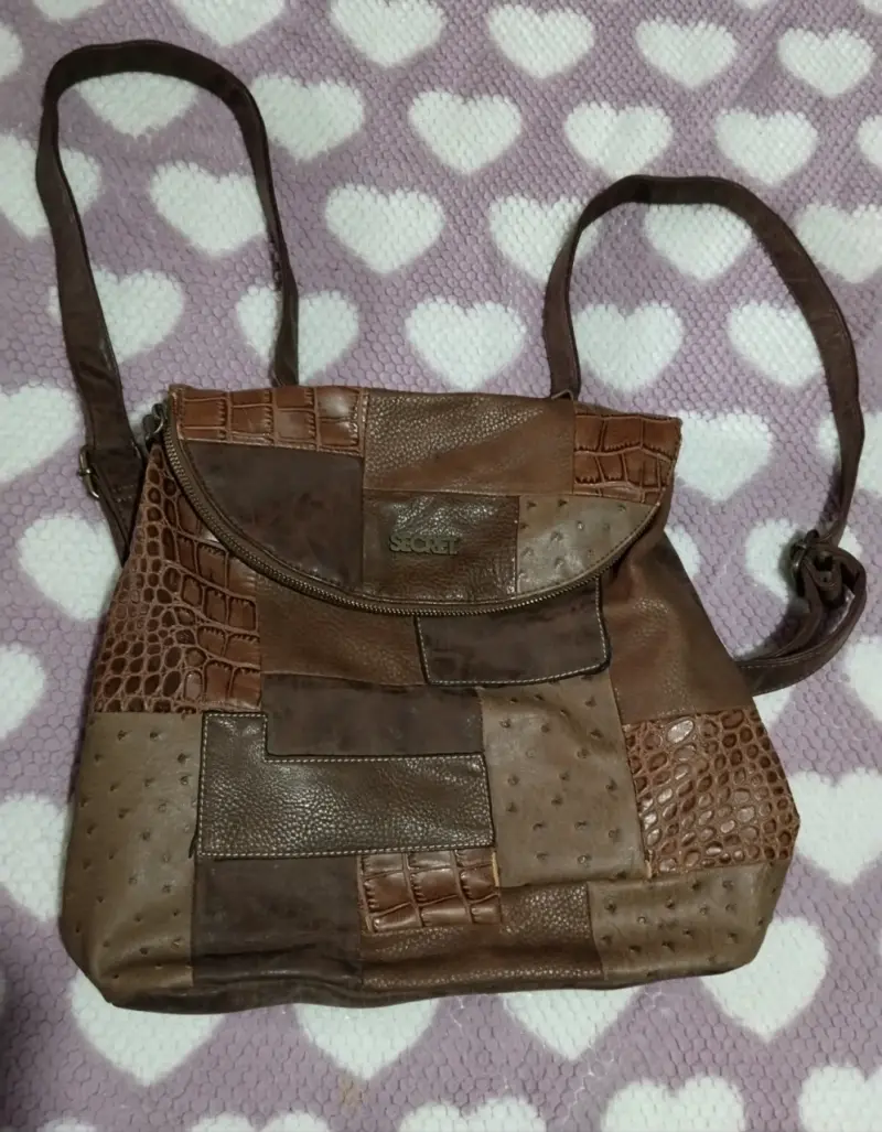Mochila de cuero marrón estilo patchwork