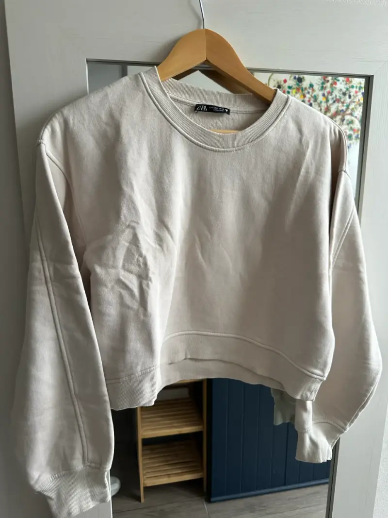 Polerón corto beige Zara para mujer - 1