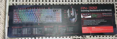 Teclado y mouse gamer Motomo AN-300 con luces LED - miniatura 3
