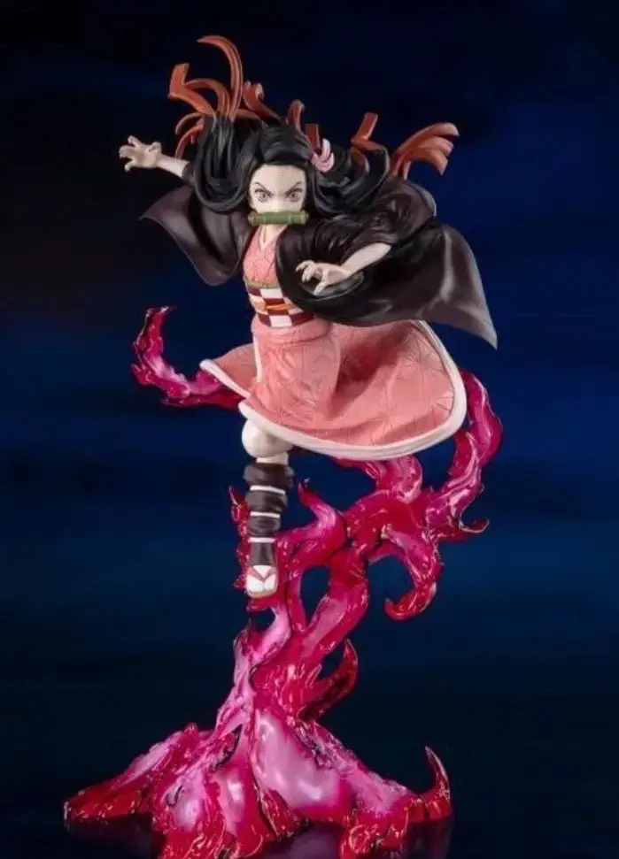 Figura de acción Nezuko Kamado en pose dinámica
