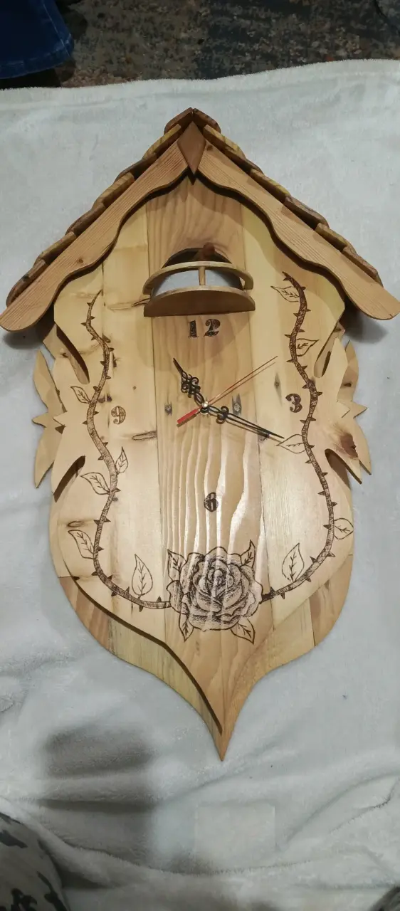 Reloj de pared de madera estilo rústico - 1