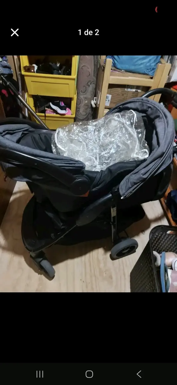 Coche de bebé plegable en buen estado