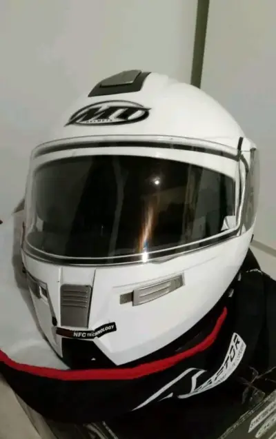 Casco moto MT abatible - miniatura 3