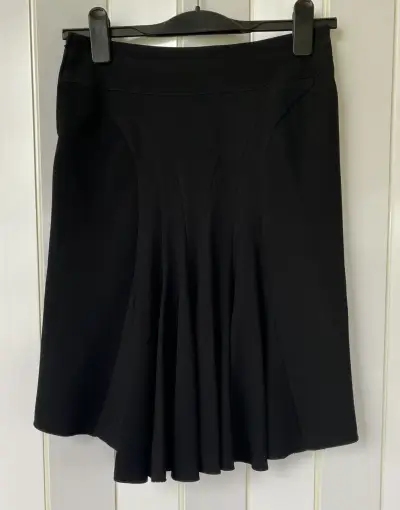 Falda negra Benetton elegante - miniatura 2