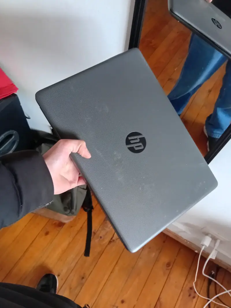 Laptop HP - 1
