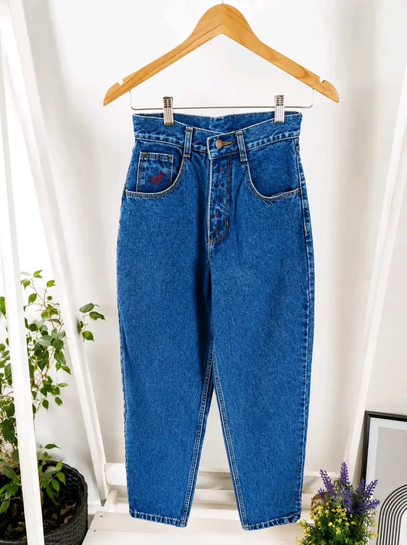 Jeans de mezclilla azul de tiro alto para mujer