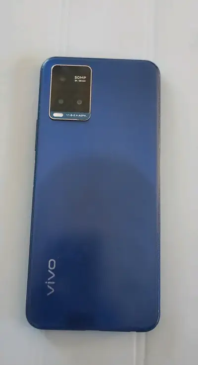Smartphone Vivo con cámara de 50MP azul - miniatura 1