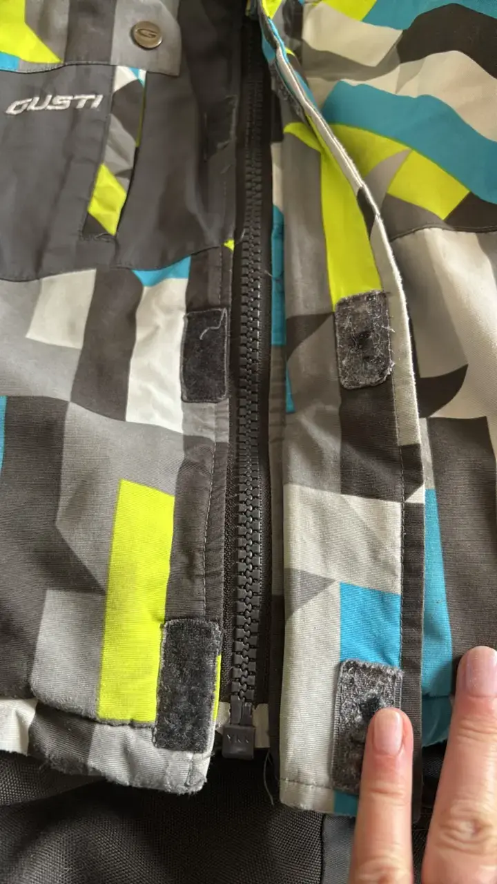 Conjunto de nieve para niño Gusti con diseño colorido - 3