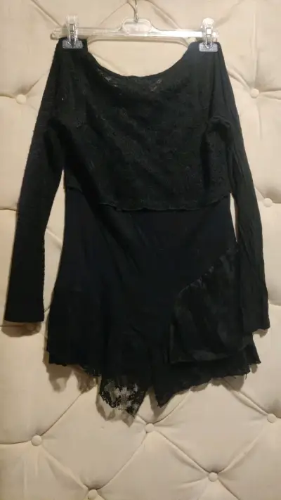 Polera negra de mujer BNY'S con botones - miniatura 4