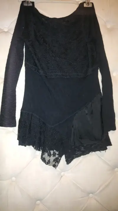 Polera negra de mujer BNY'S con botones - miniatura 5