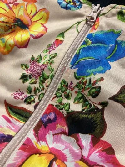 Poleron Adidas Originals Estampado Flores - miniatura 6