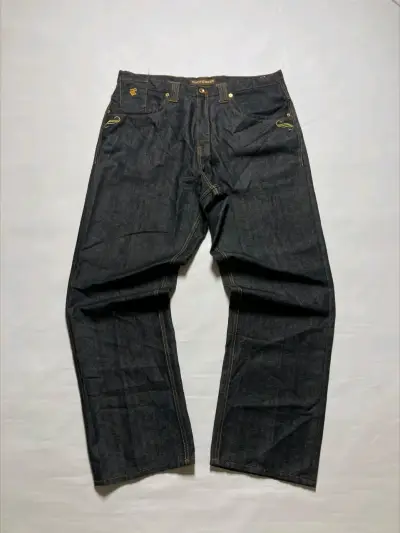 Jeans de hombre con diseño bordado - miniatura 2