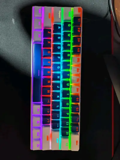 Teclado mecánico compacto azul y blanco - miniatura 2