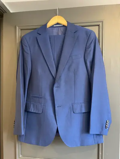 Traje azul para hombre - miniatura 1