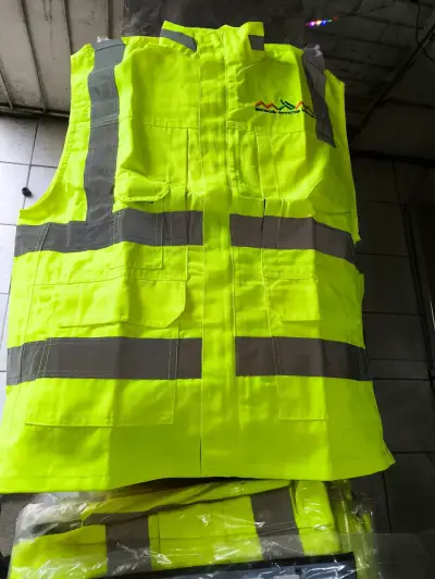 Chaleco reflectante de seguridad amarillo - miniatura 1