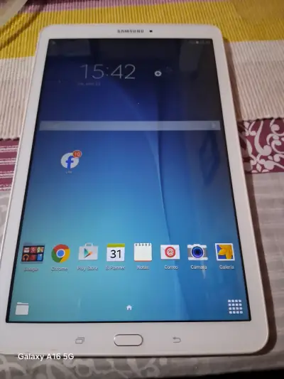 Tablet Samsung Galaxy Tab E con Android - miniatura 2