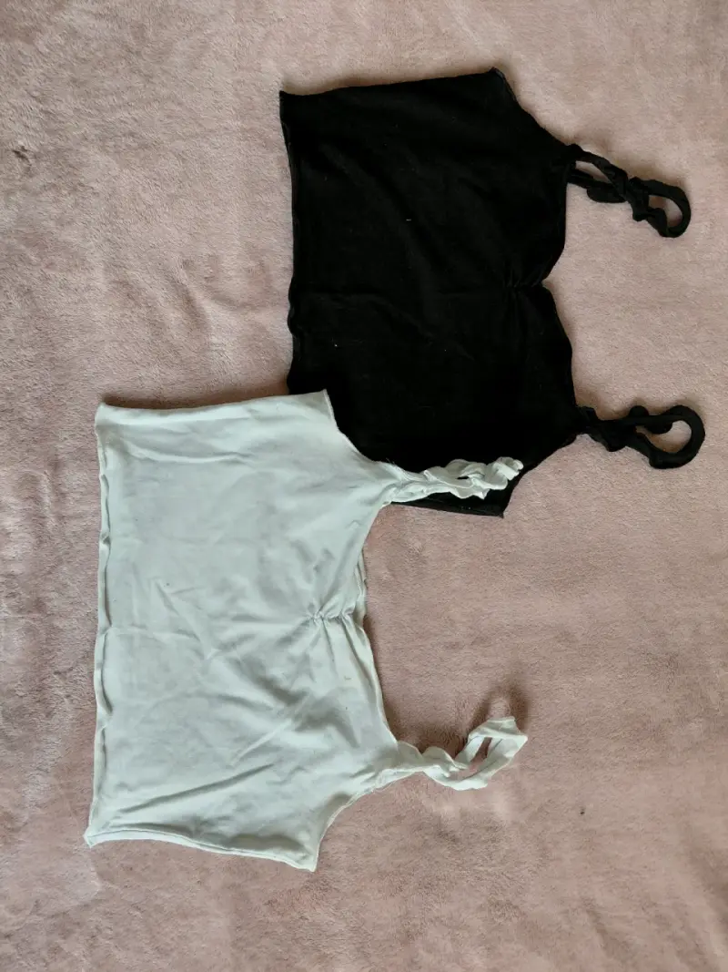 Pack de tops de tirantes negro y blanco - 2