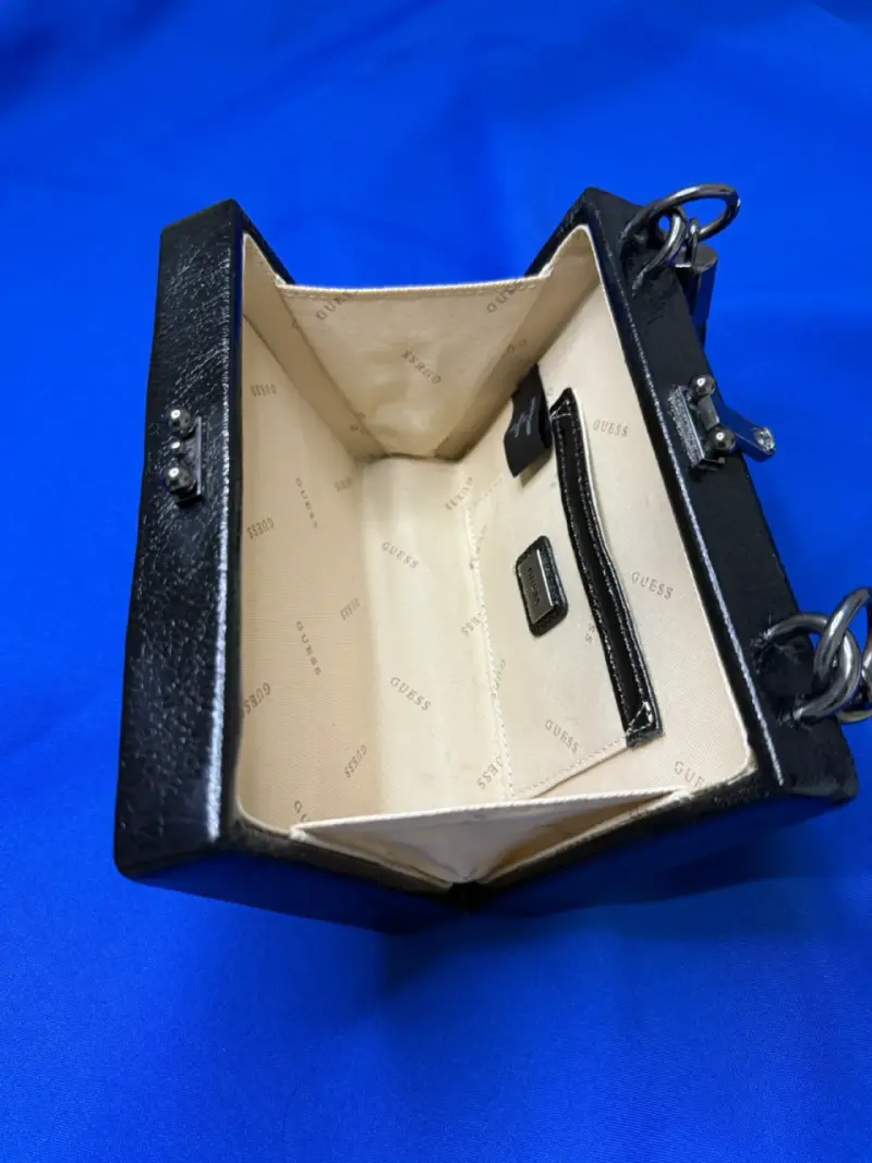 Cartera Guess - 2