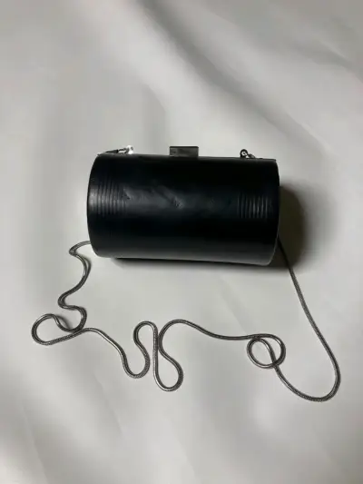 Bolso de mano Jean Paul Gaultier negro elegante - miniatura 5